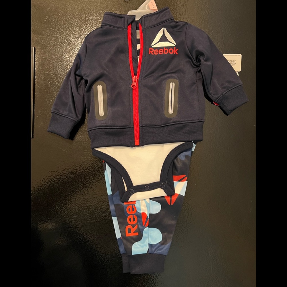 NEW Reebok Infant 3 Piece Set
